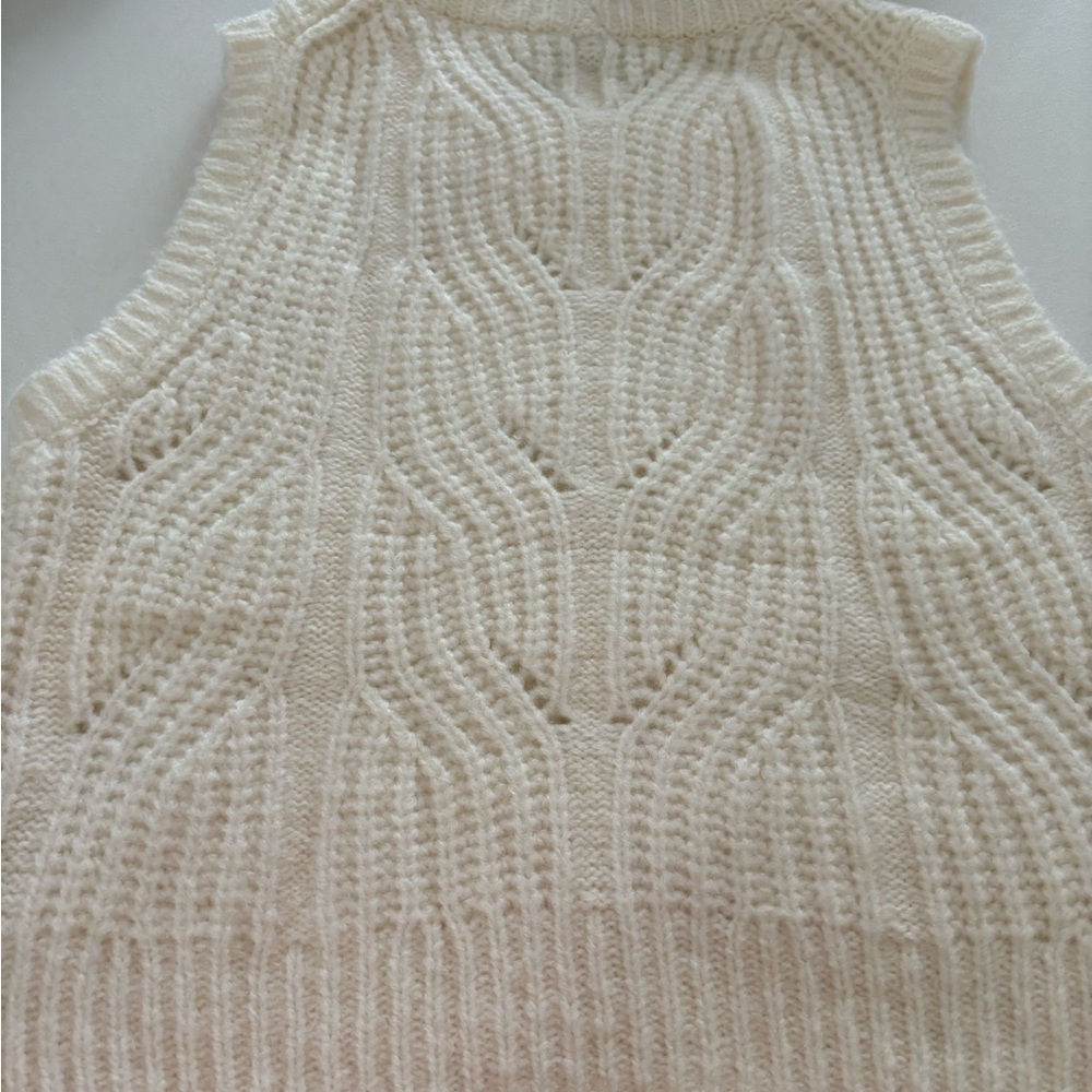 Elegant Cream Knit Sweater Vest